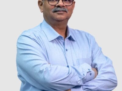 Dr Vivek Gaur - Implantologist in Delhi NCR