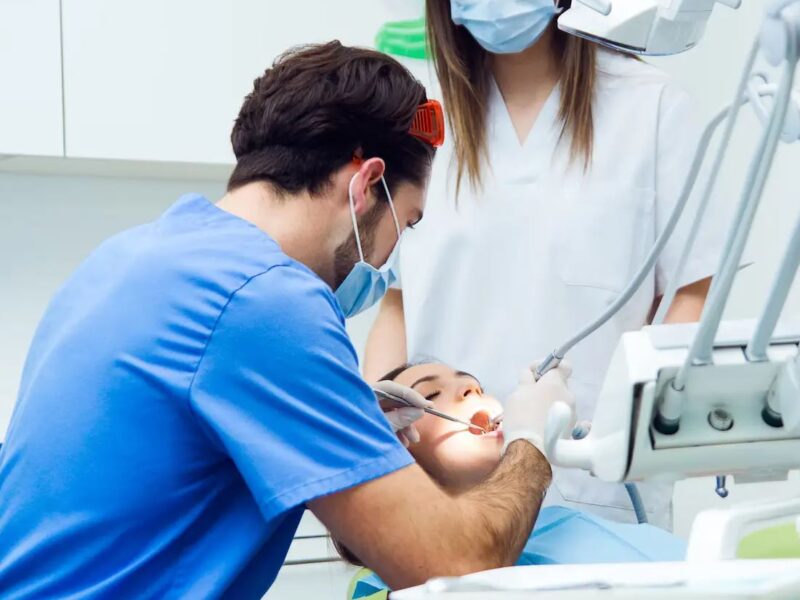 Dr. Amit Thareja - Dental Clinic